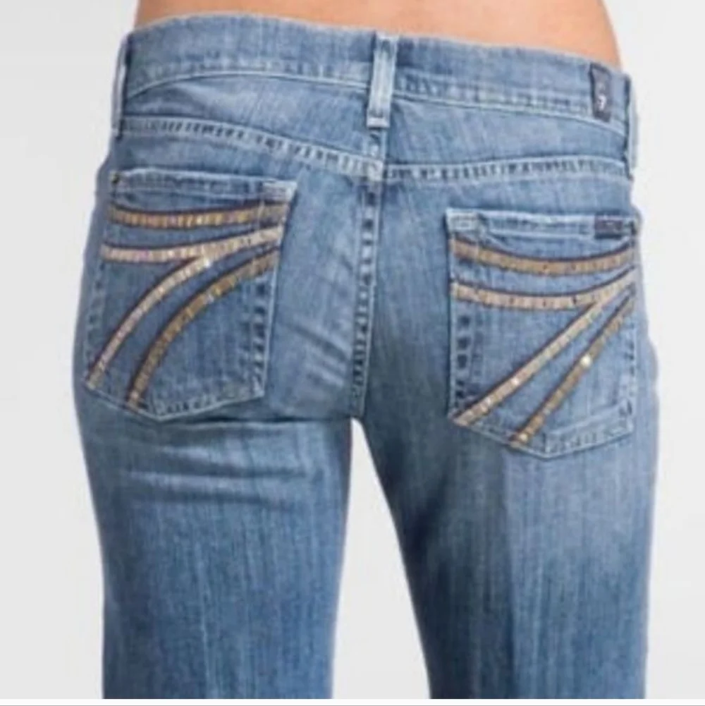7 For All Mankind Dojo blue jeans rhinestone pocket - Picture 2 of 7